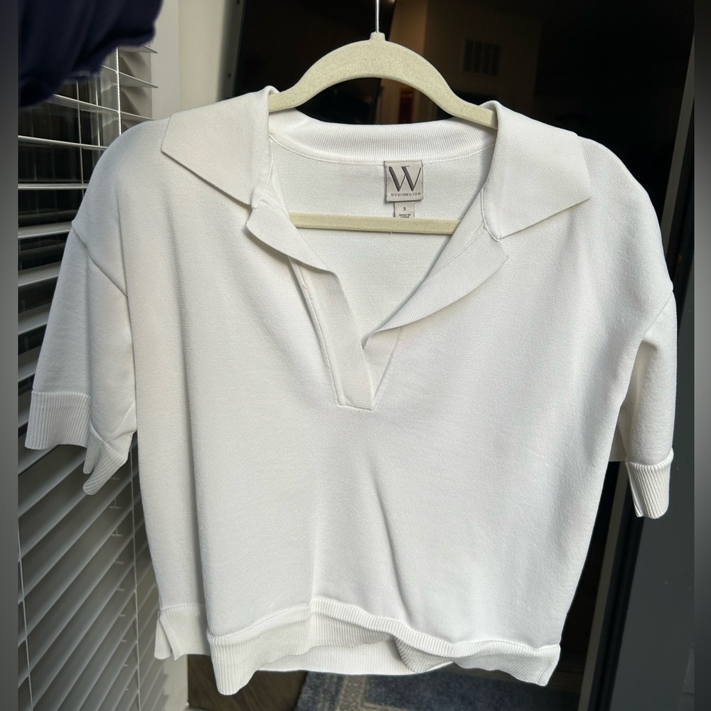 White knit collared top